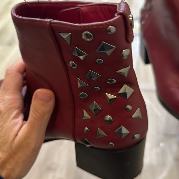 Circus by Sam Edelman Women's‎ Boots Studded Red Ankle Boots Size 9 - Picture 3 of 6